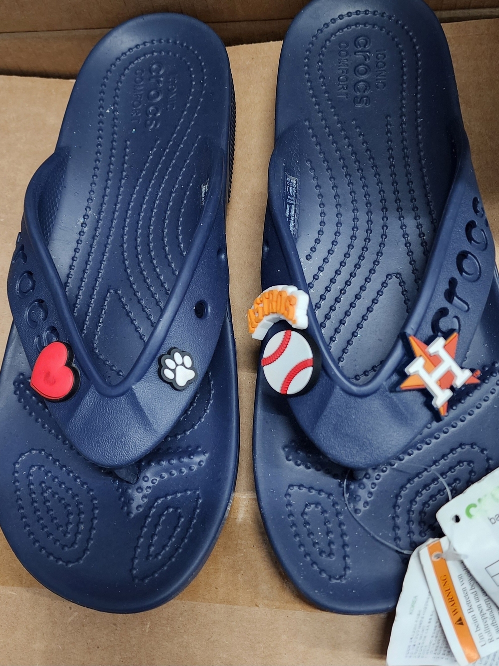 New With Tags Crocs Baya II Flip Flops Navy Blue w/ Houston Astros Jibbitz Charm
